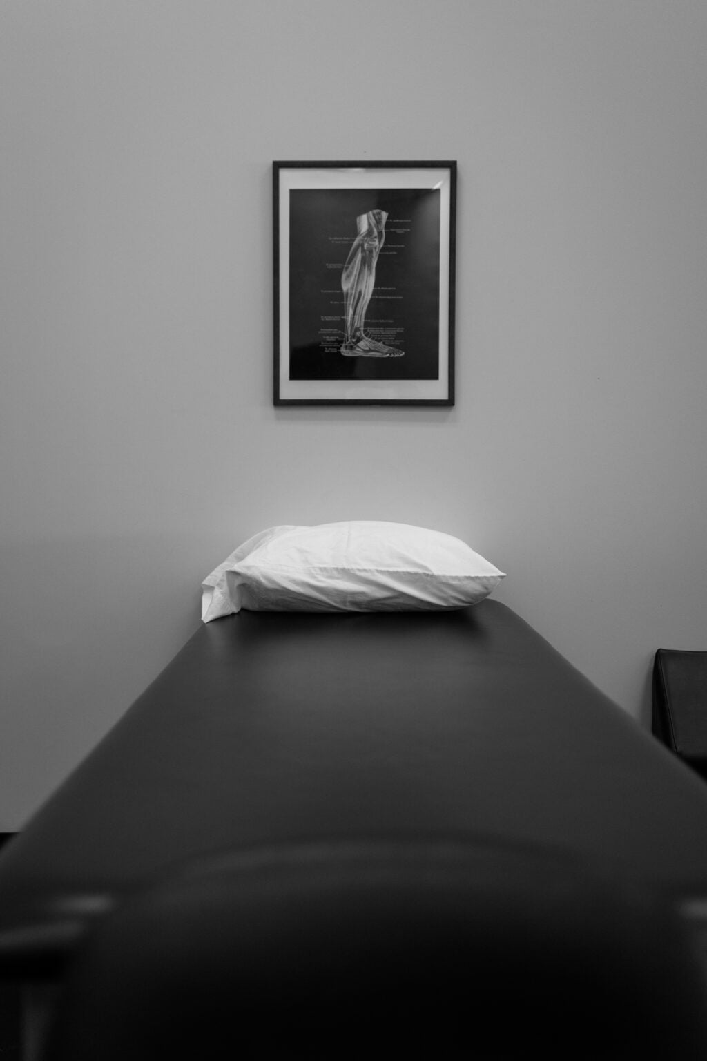 anatomy art therapy table